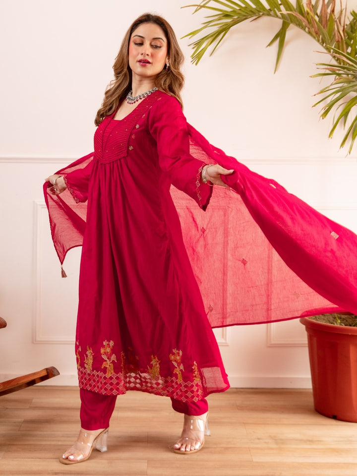 Karen Bonbon Embroidery Suit Set
