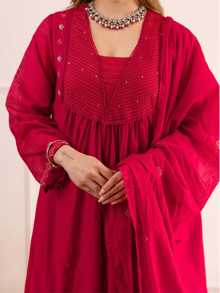 Karen Bonbon Embroidery Suit Set