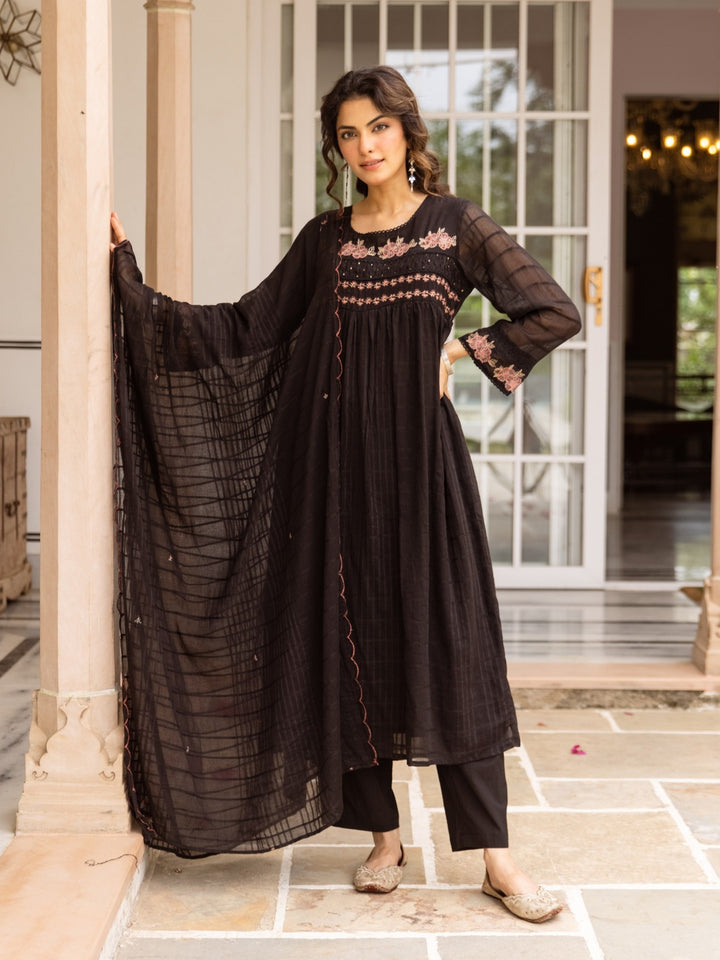 Karen Royce Embroidery Cotton Suit Set