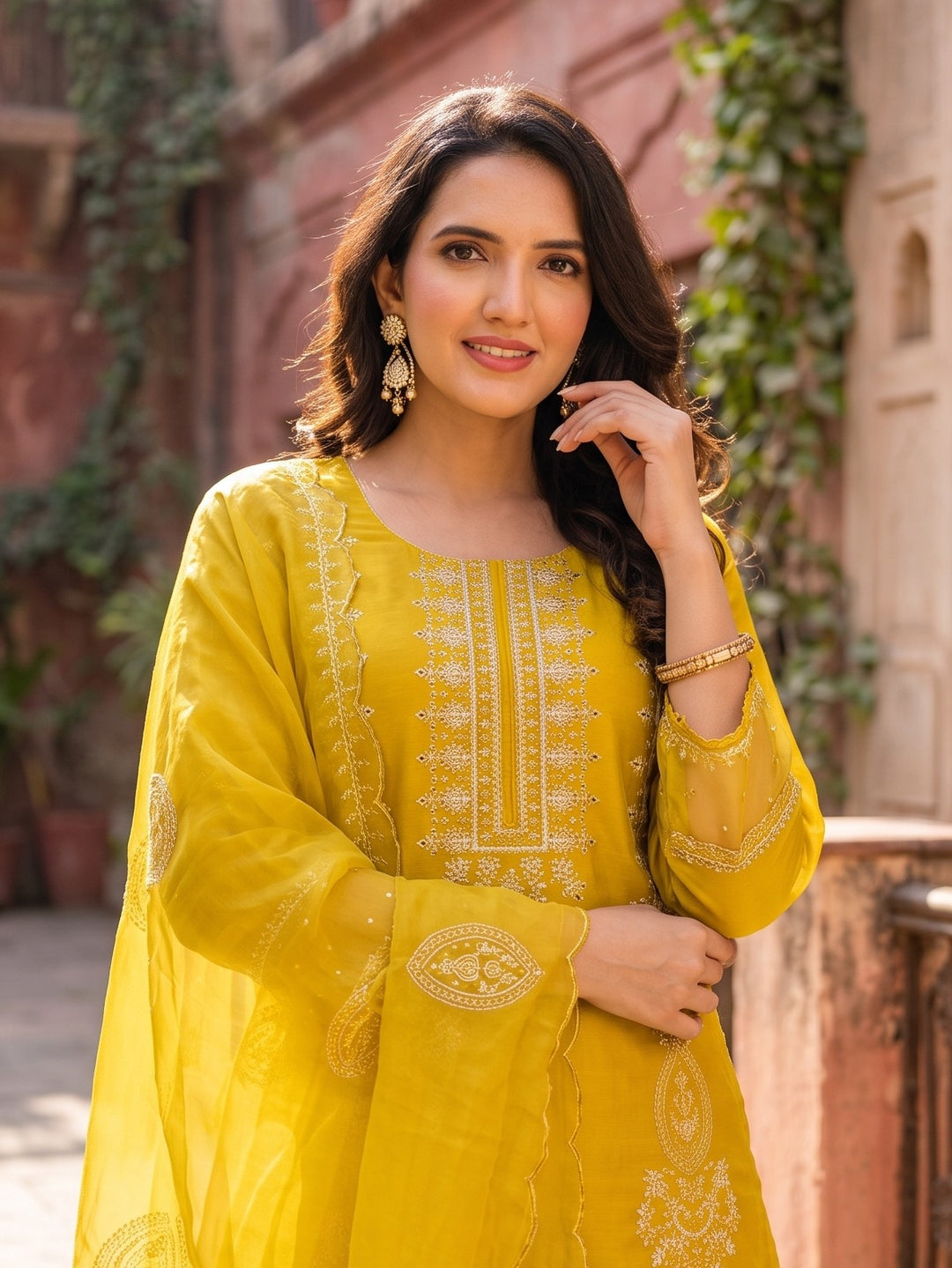 Mahi Wattle Embroidered Suit Set