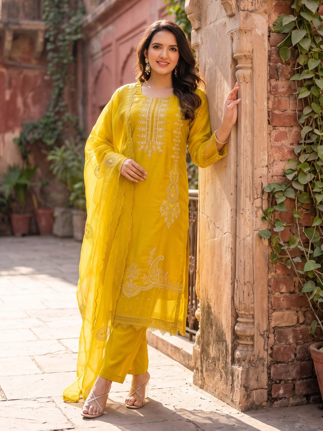 Mahi Wattle Embroidered Suit Set