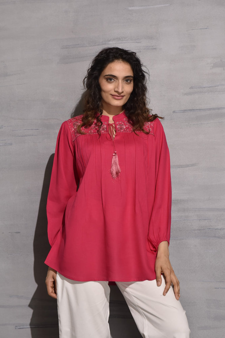 Hiya Candy Embroidered cotton Top