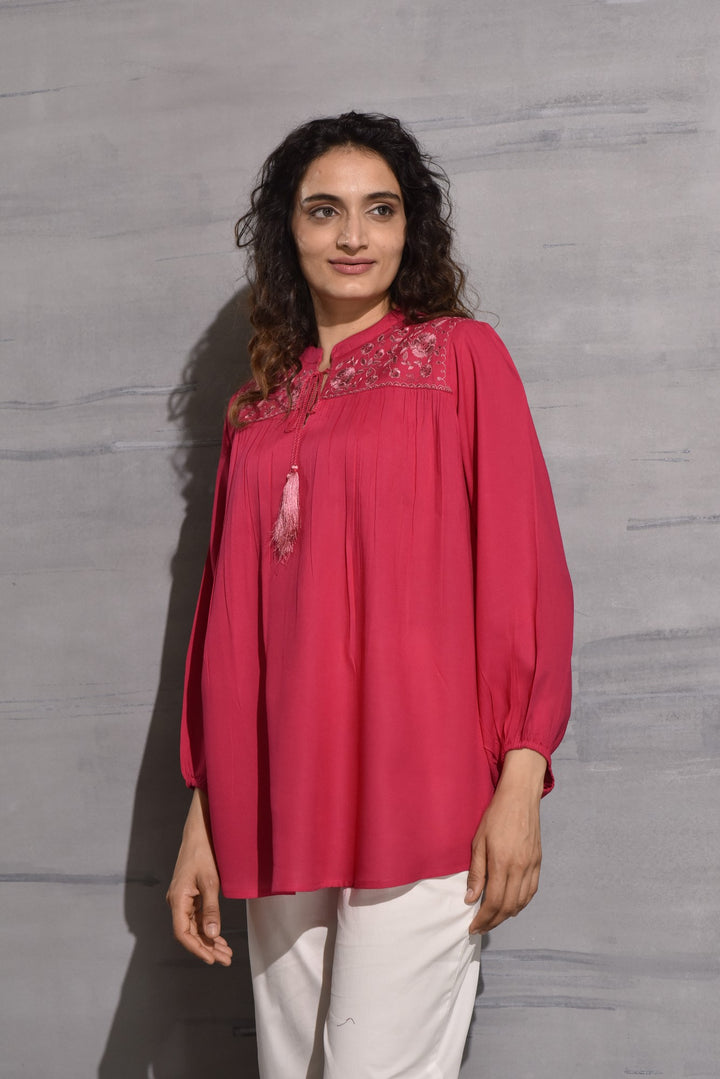 Hiya Candy Embroidered cotton Top