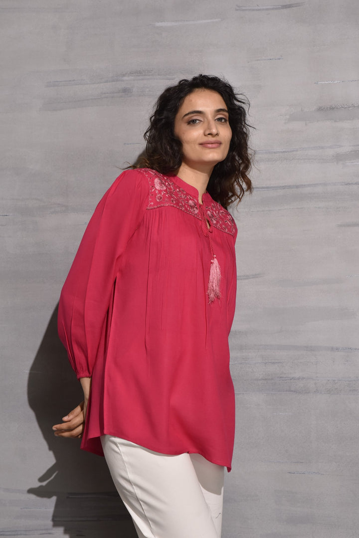 Hiya Candy Embroidered cotton Top