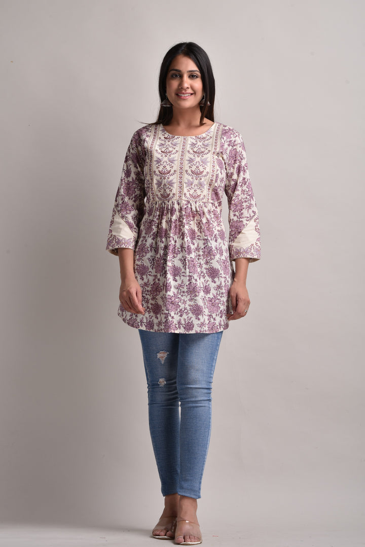 Hiya Swan Embroidered Cotton Top