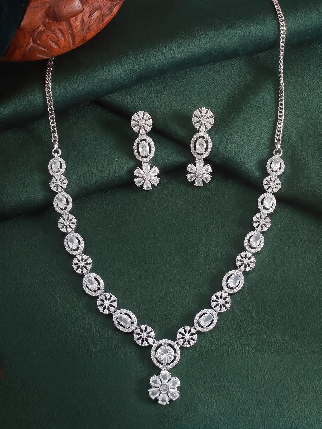 NES-A00152-SILVER_1