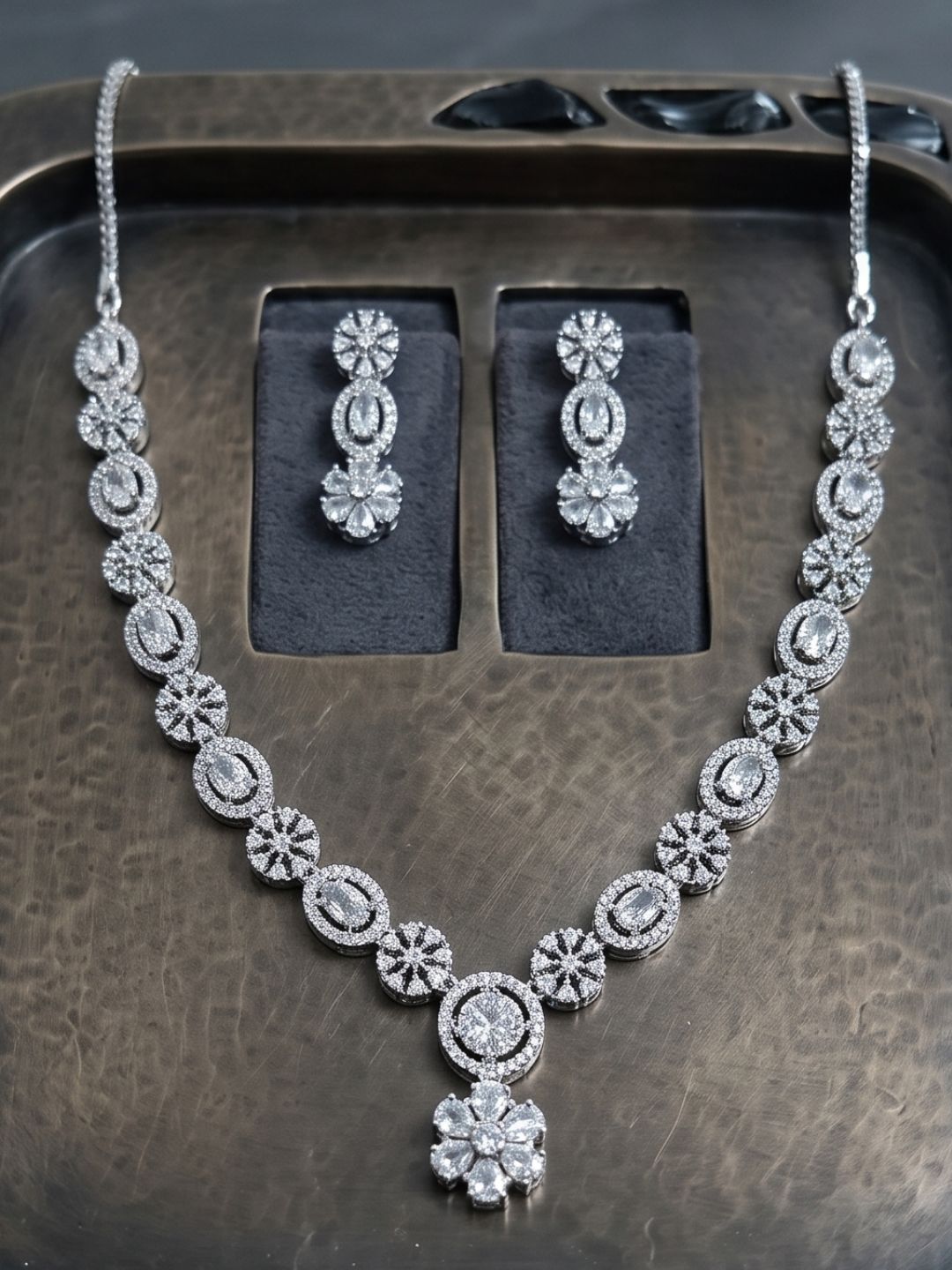 NES-A00152-SILVER_5