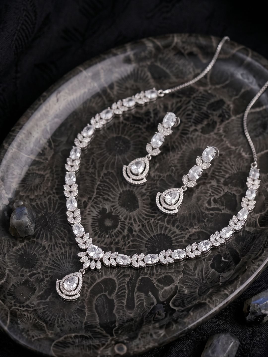 NES-A00154-SILVER_2