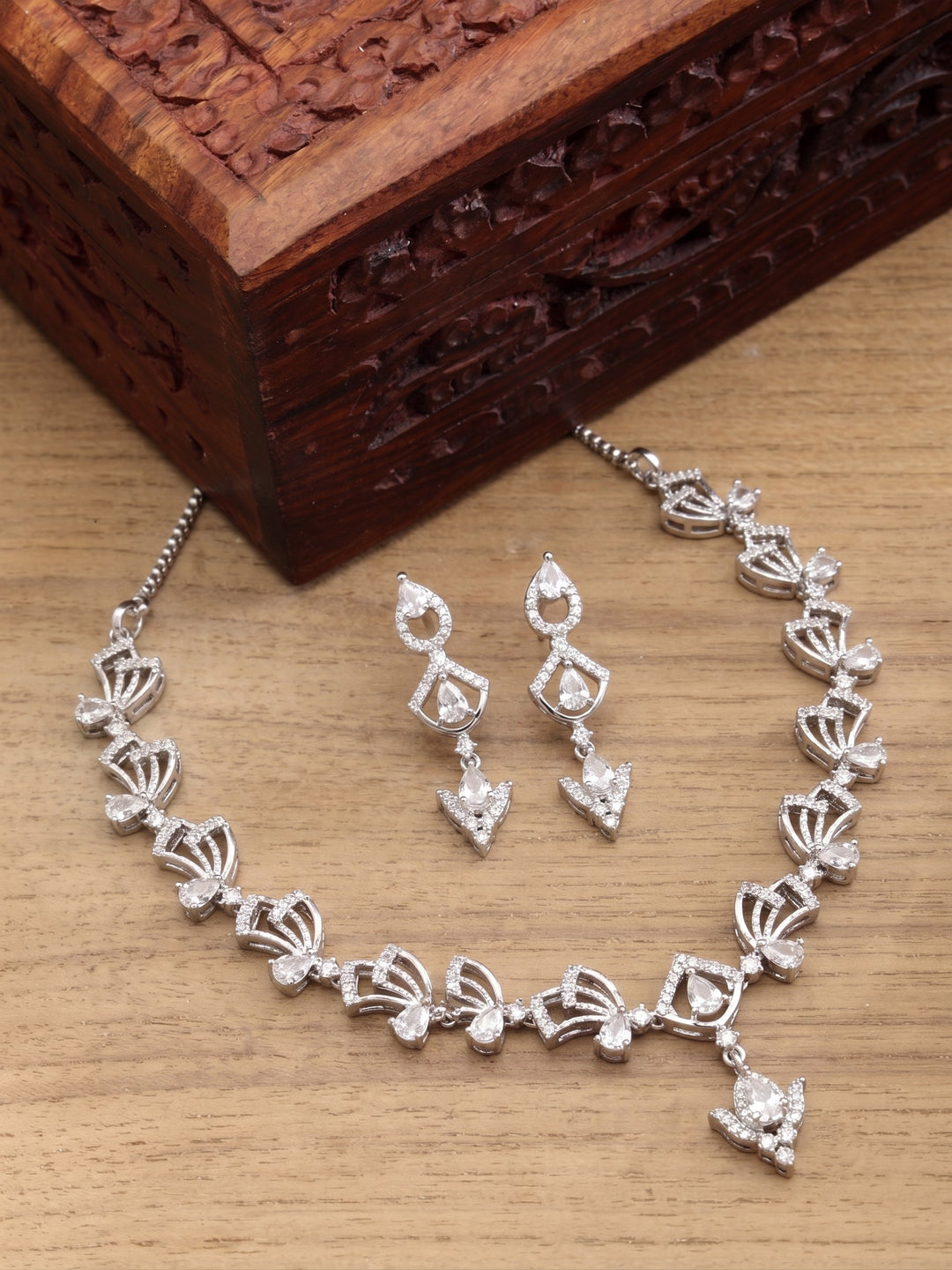 NES-A00156-SILVER_5