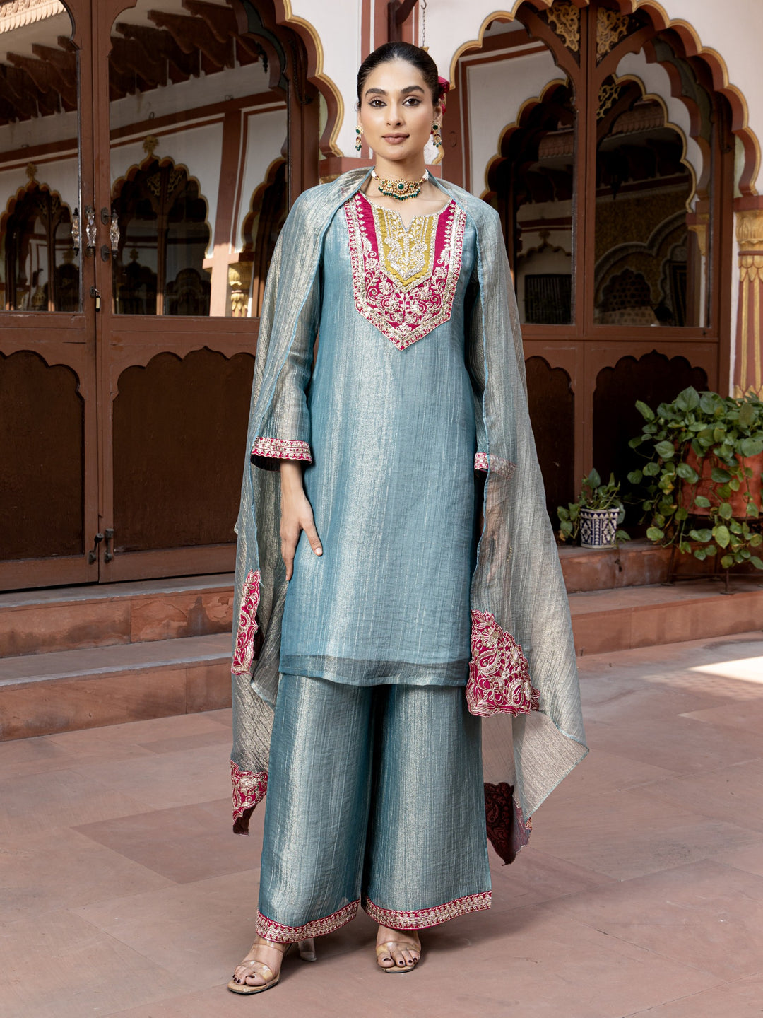 Pavni Amaze Handwork Suit Set