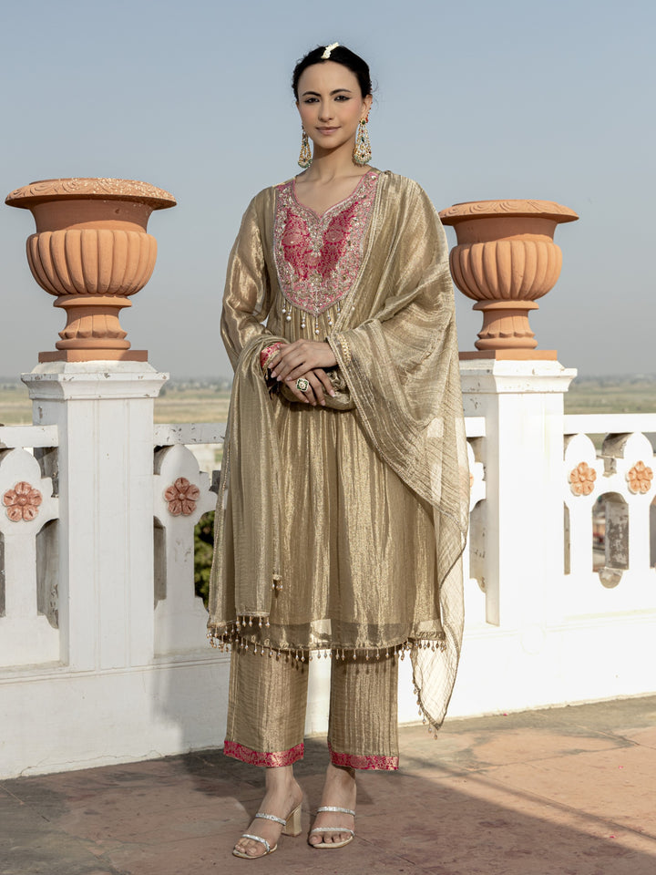 Pavni Sunglow Handwork Suit Set