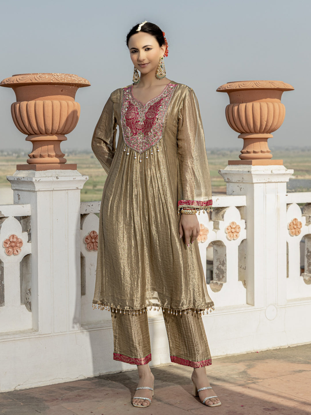 Pavni Sunglow Handwork Suit Set