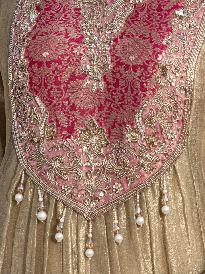 Pavni Sunglow Handwork Suit Set
