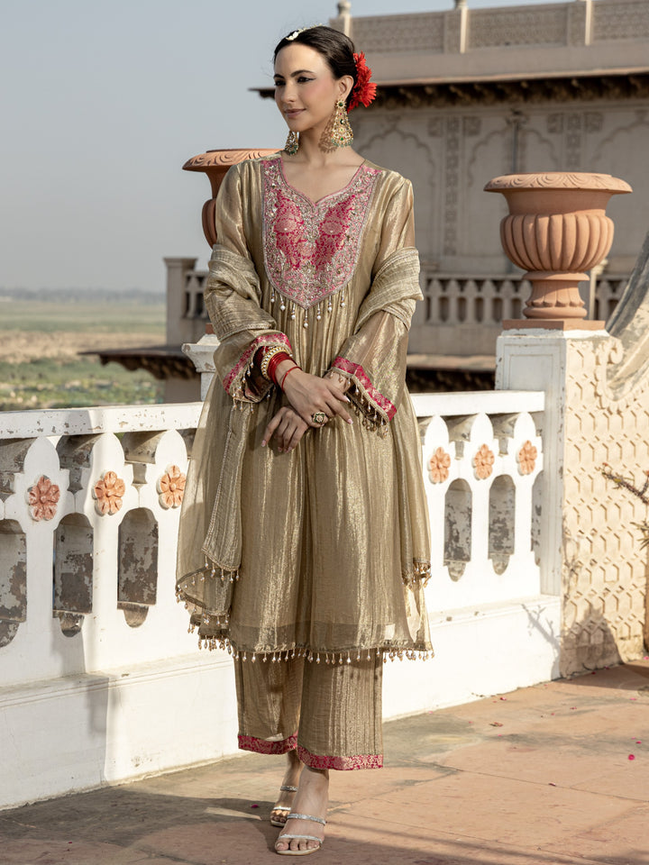 Pavni Sunglow Handwork Suit Set