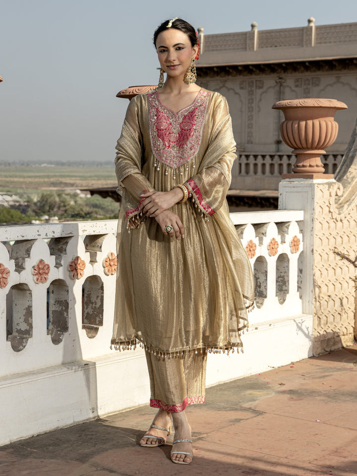 Pavni Sunglow Handwork Suit Set