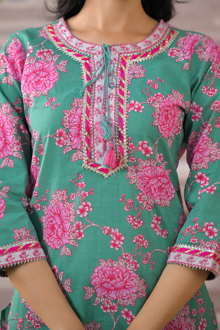 ITI shamrock COTTON KURTA PANT SET