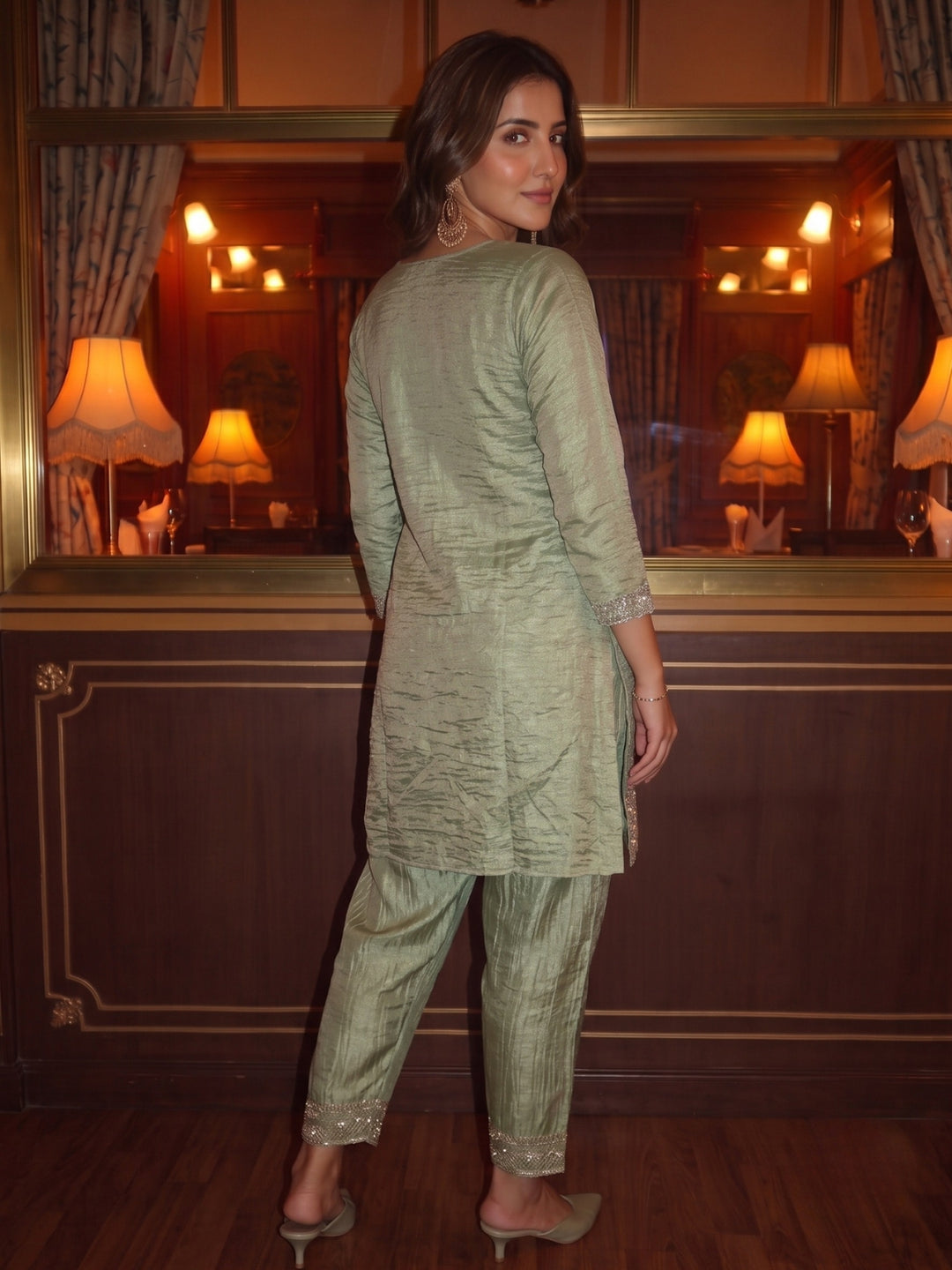 Salvi Moss Handwork Work Suit Set