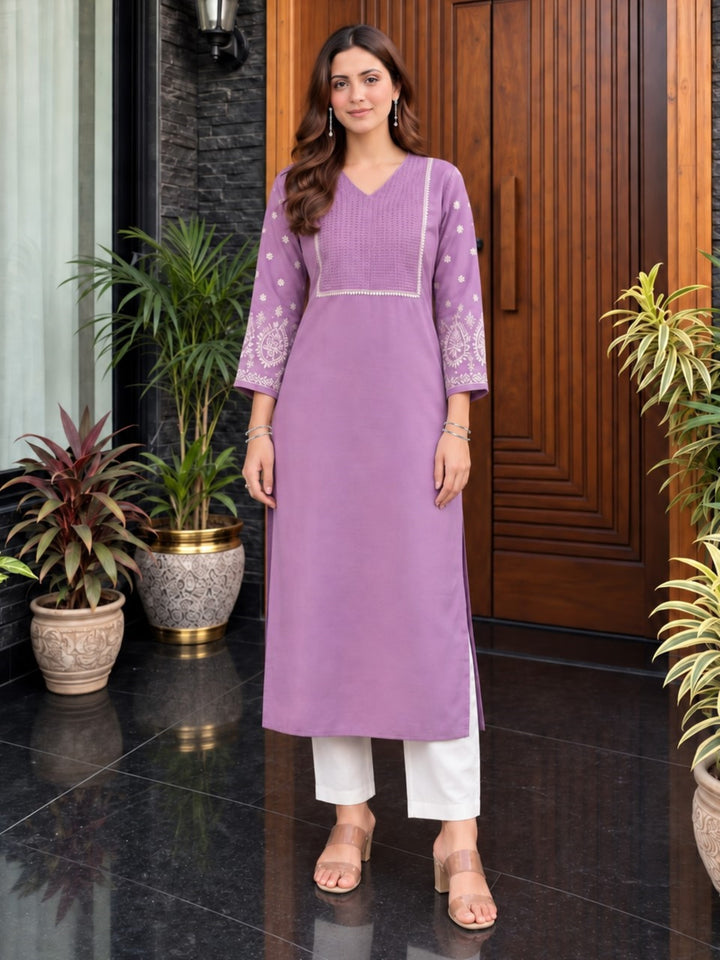 Sarvari Lavender Embroidered Kurti