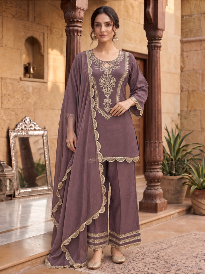 Shakti Auber Fetsive Farshi Suit Set