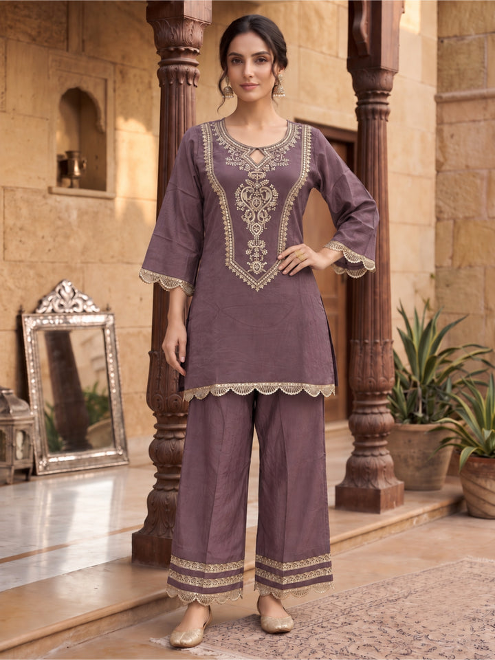 Shakti Auber Fetsive Farshi Suit Set