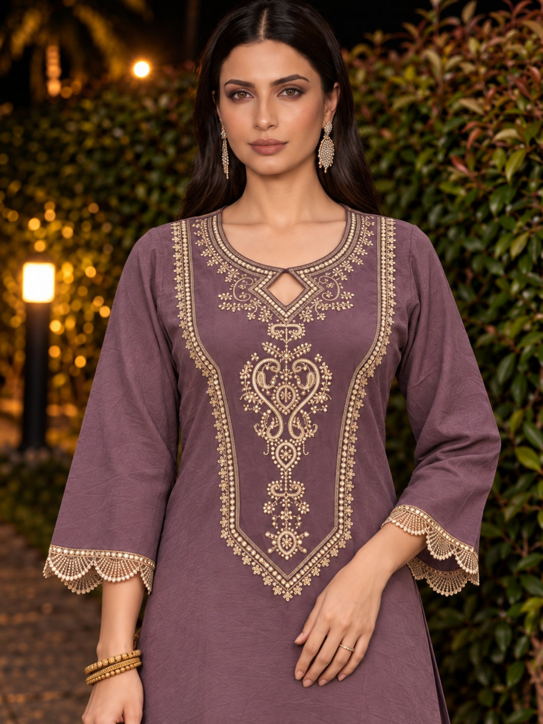Shakti Auber Fetsive Farshi Suit Set