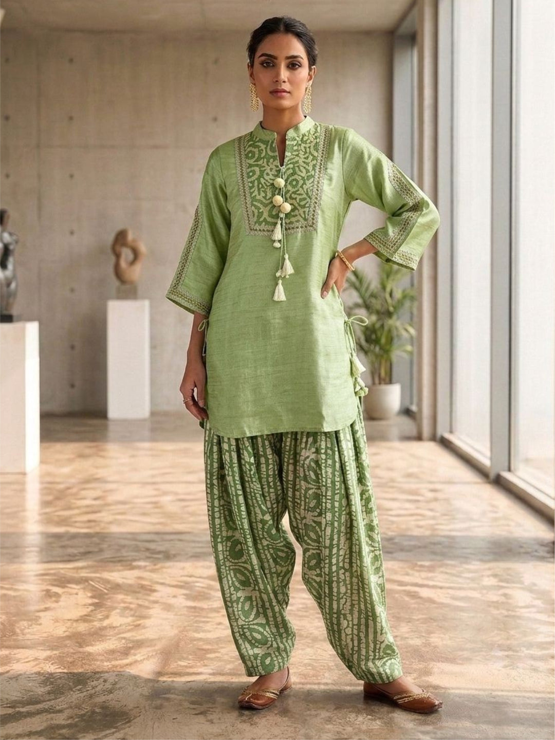 Shakti Moss Work Pemium Farshi Co-Ord Set