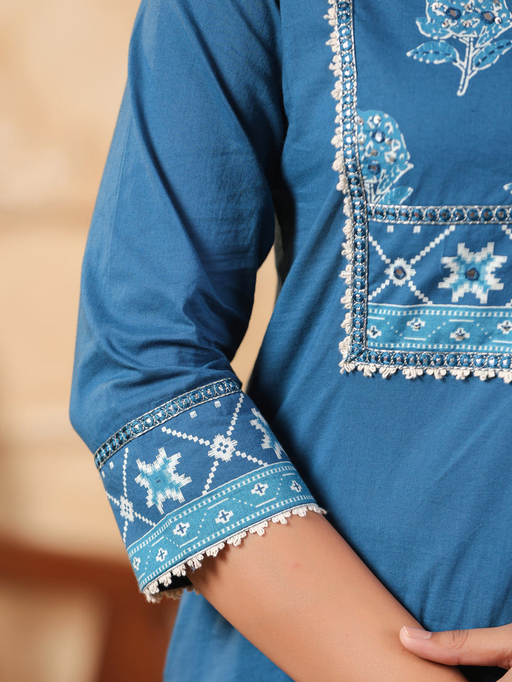 Hiya Peacock Cotton Suit Set