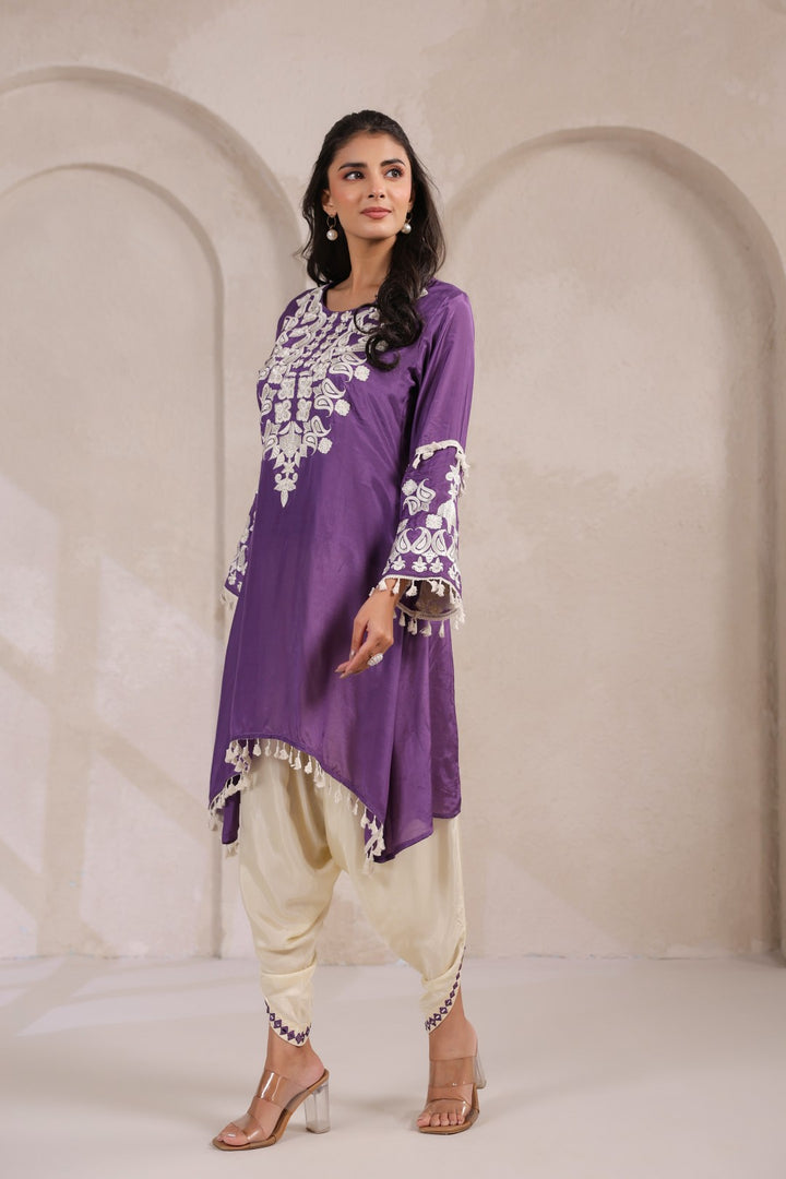 Sera helio embroidery kurta pant set
