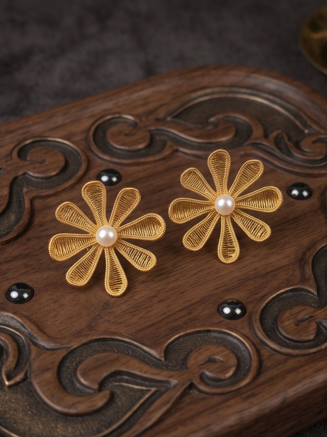 STD-A00142-GOLD_1