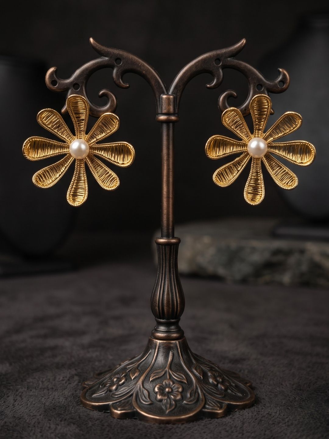 STD-A00142-GOLD_3
