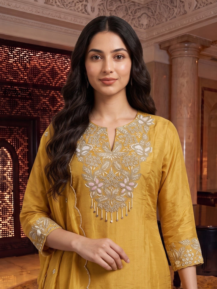 Tisca Flax Handwork Suit Set