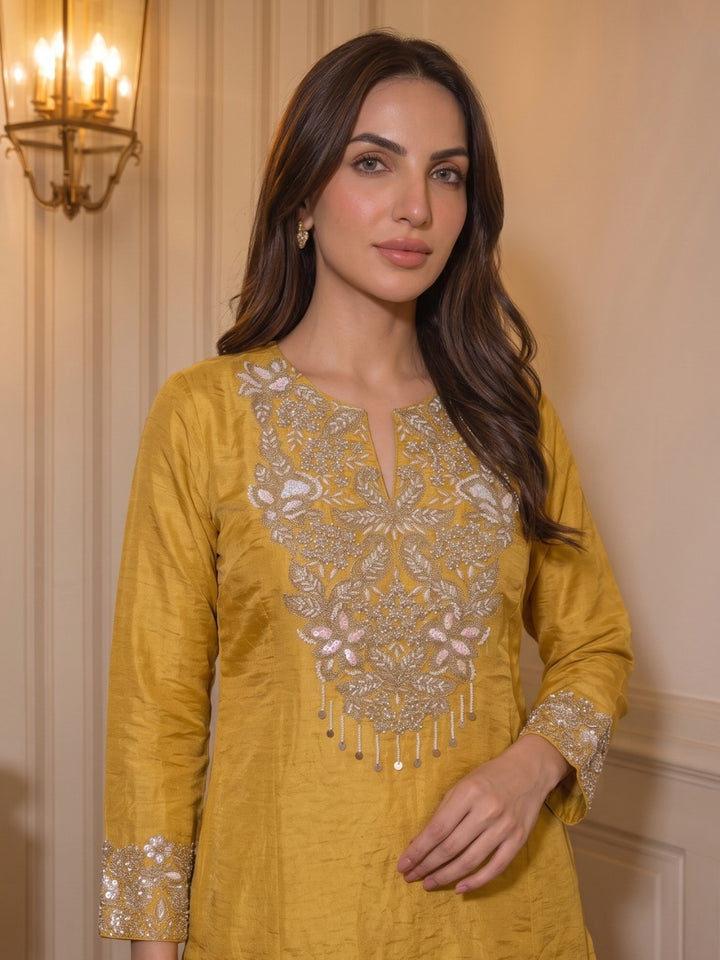 Tisca Flax Handwork Suit Set