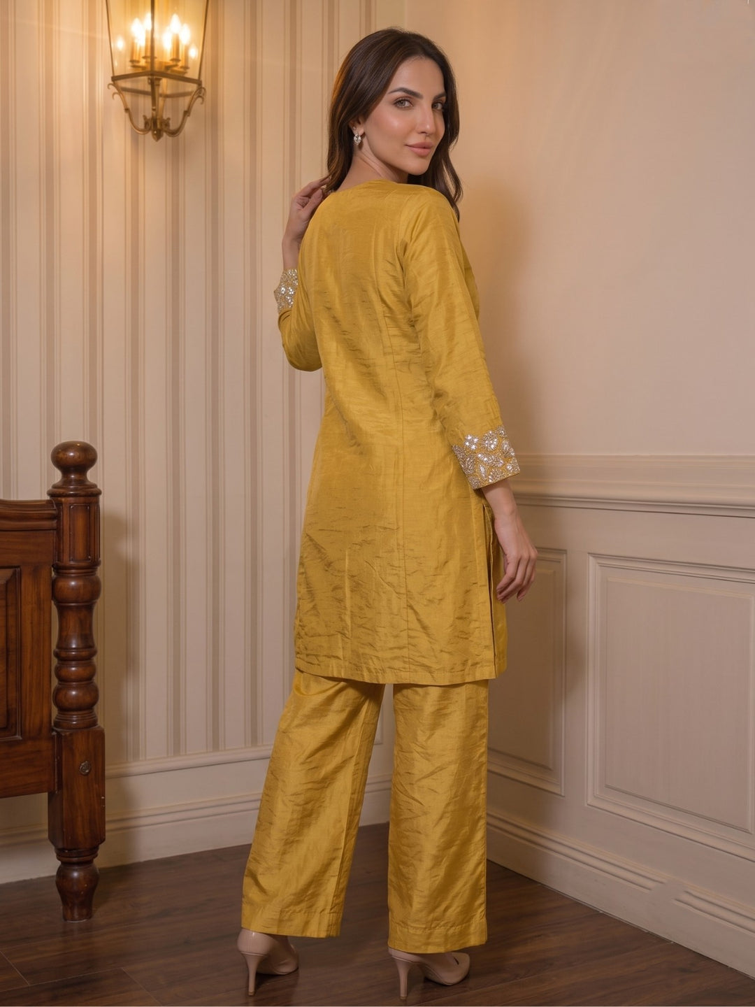 Tisca Flax Handwork Suit Set
