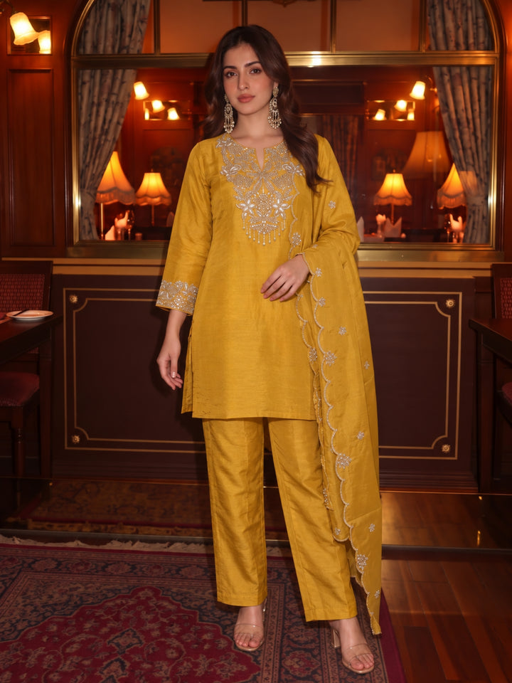 Tisca Flax Handwork Suit Set