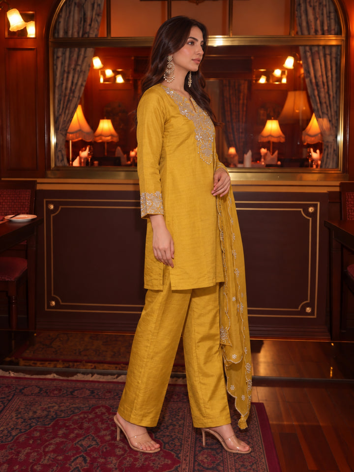 Tisca Flax Handwork Suit Set