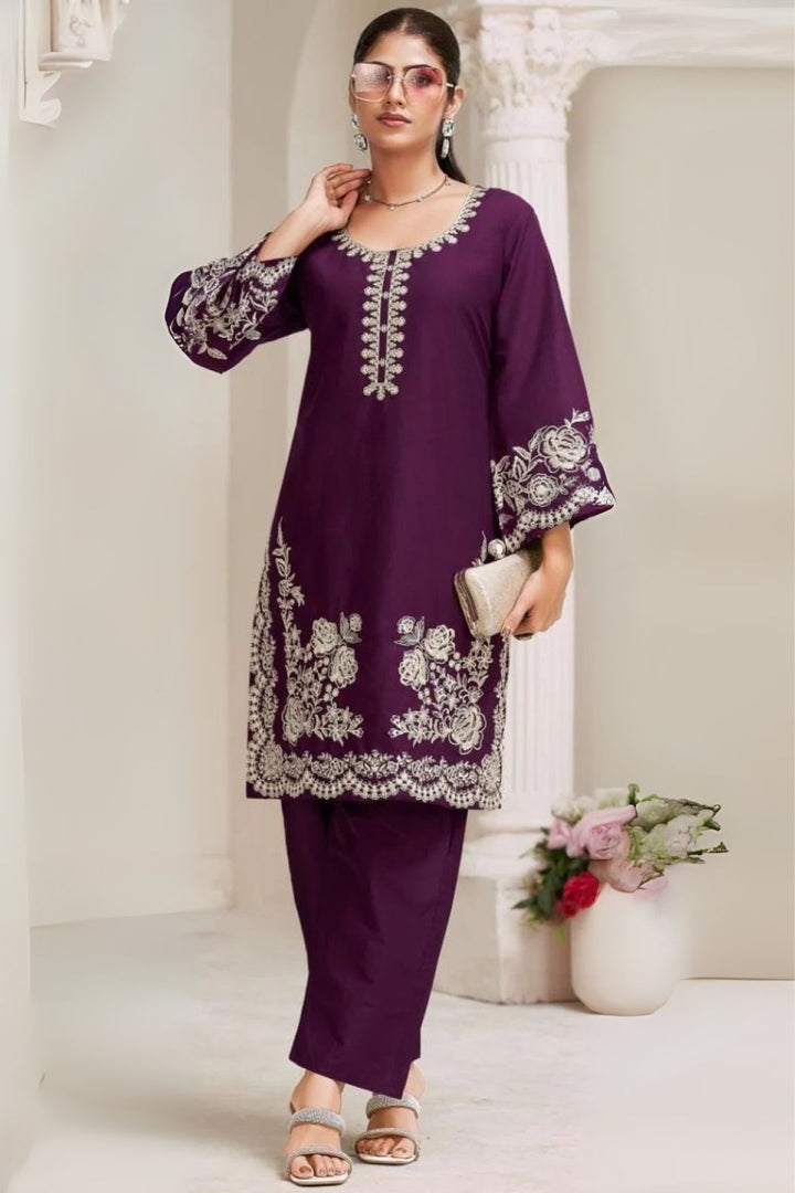 Akon thistle embroidery co-ord set