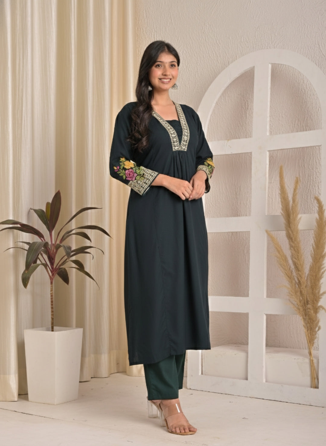 Chandri Casal Embroidered Kurta Pant Set