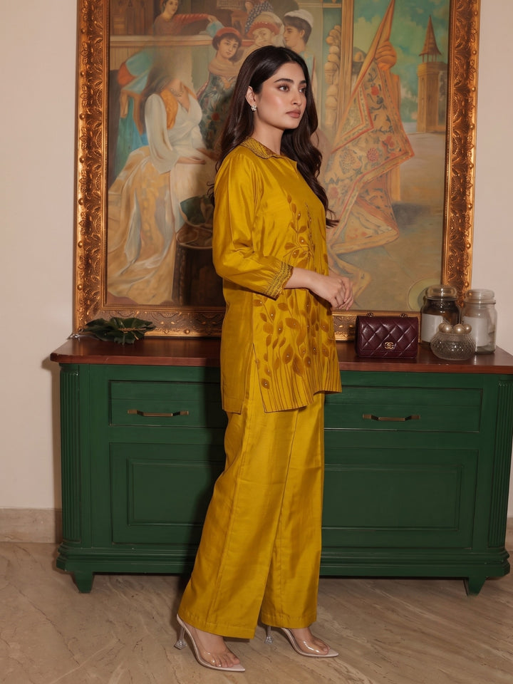 Vrinda Gold Printed Embroidered Co-Ord Set