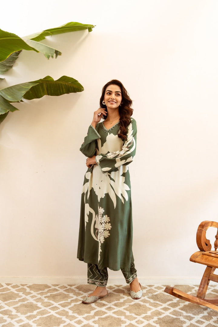 Sargun Fern Kurta Pant Set