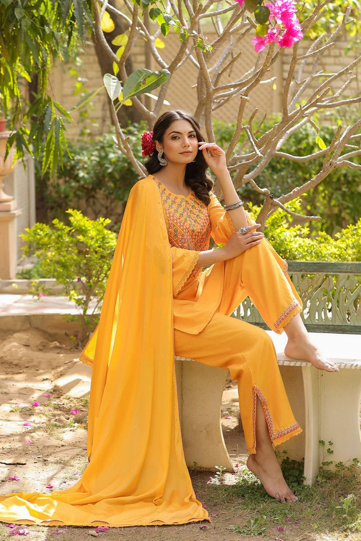 Jeena Sunflower Cotton Suit Set