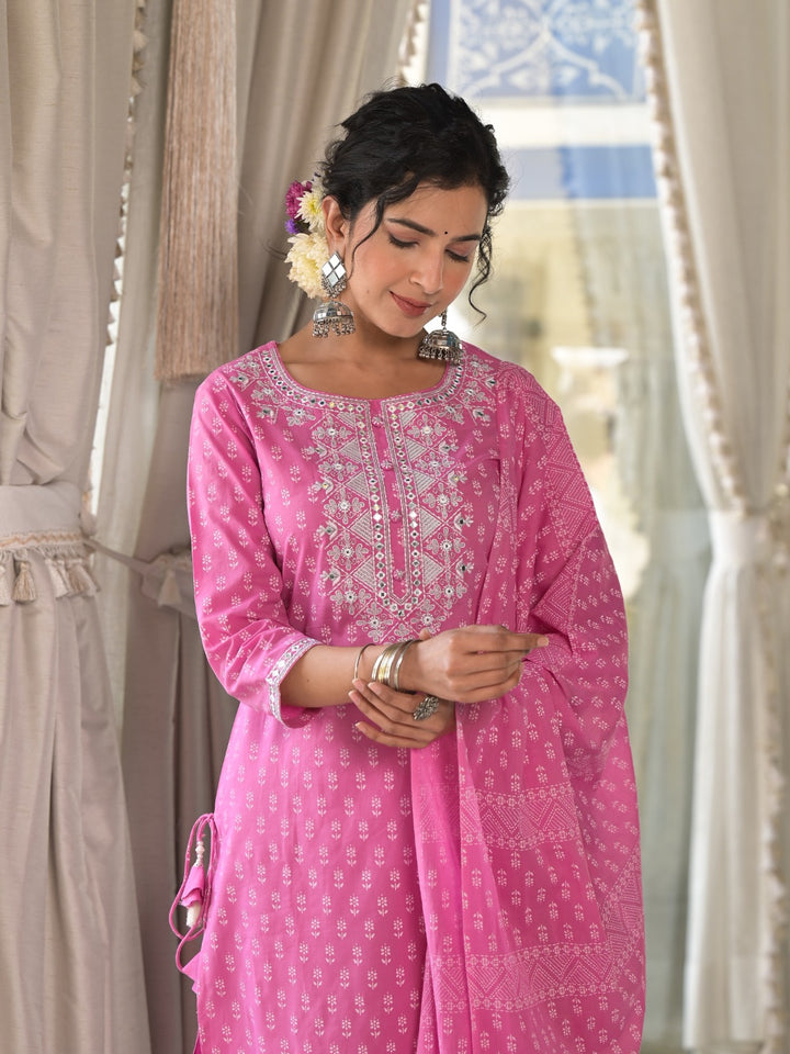 Radhya Pink Cotton Suit Set