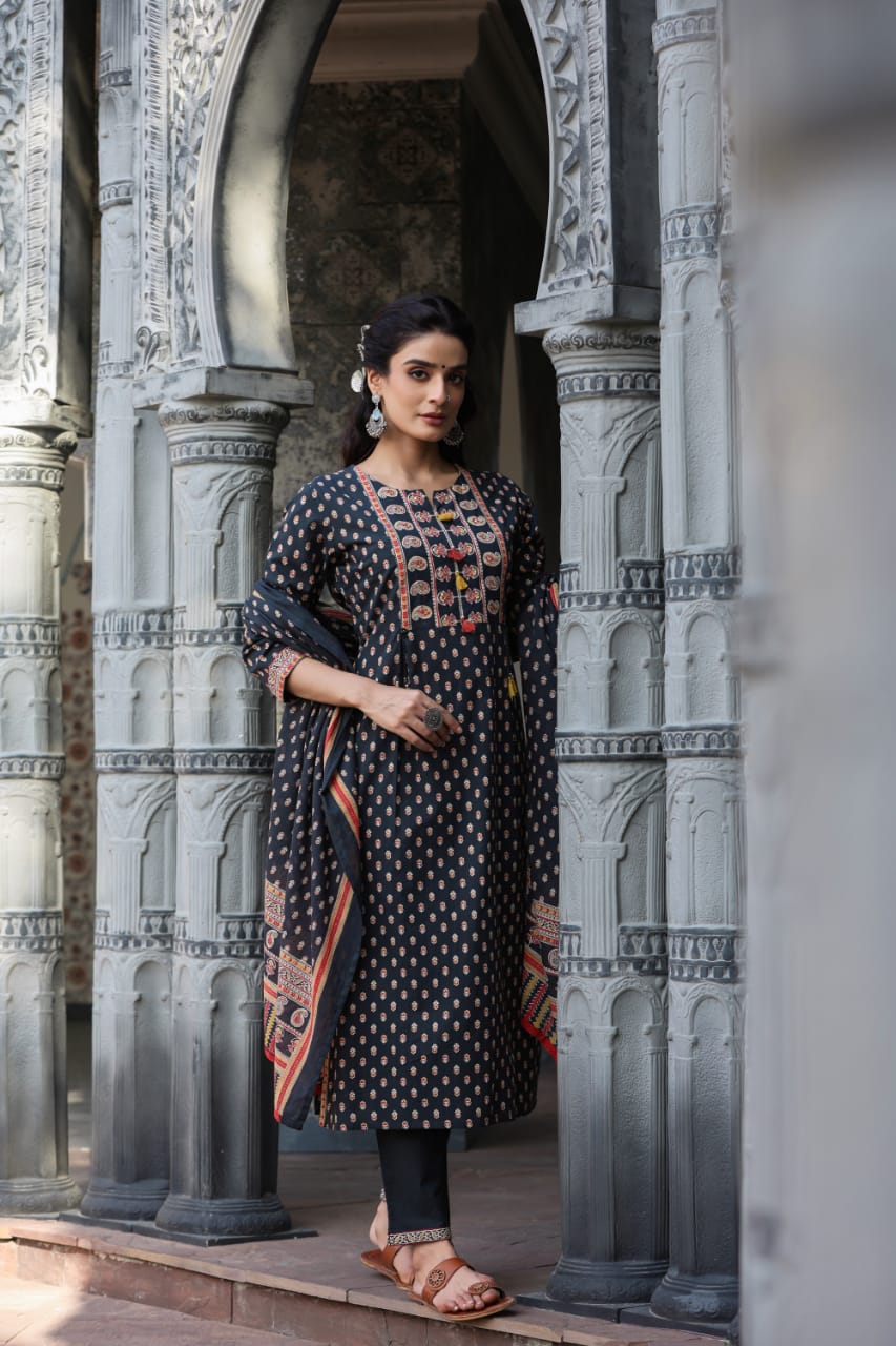 Gunjan Swish Printed Cotton Suit Set