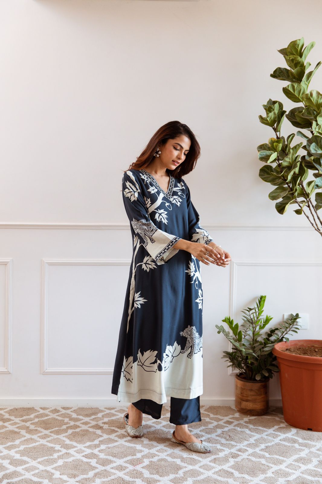 JAGDEEP AZURE PRINTED KURTA PANT SET