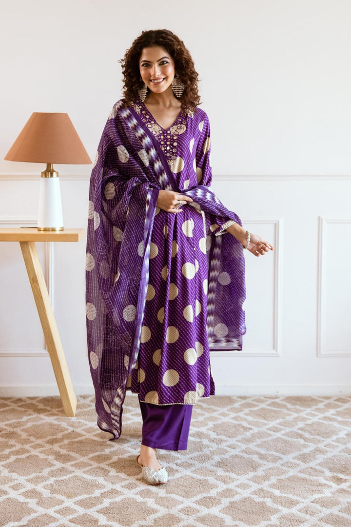 Navdha Orchid Work Suit set