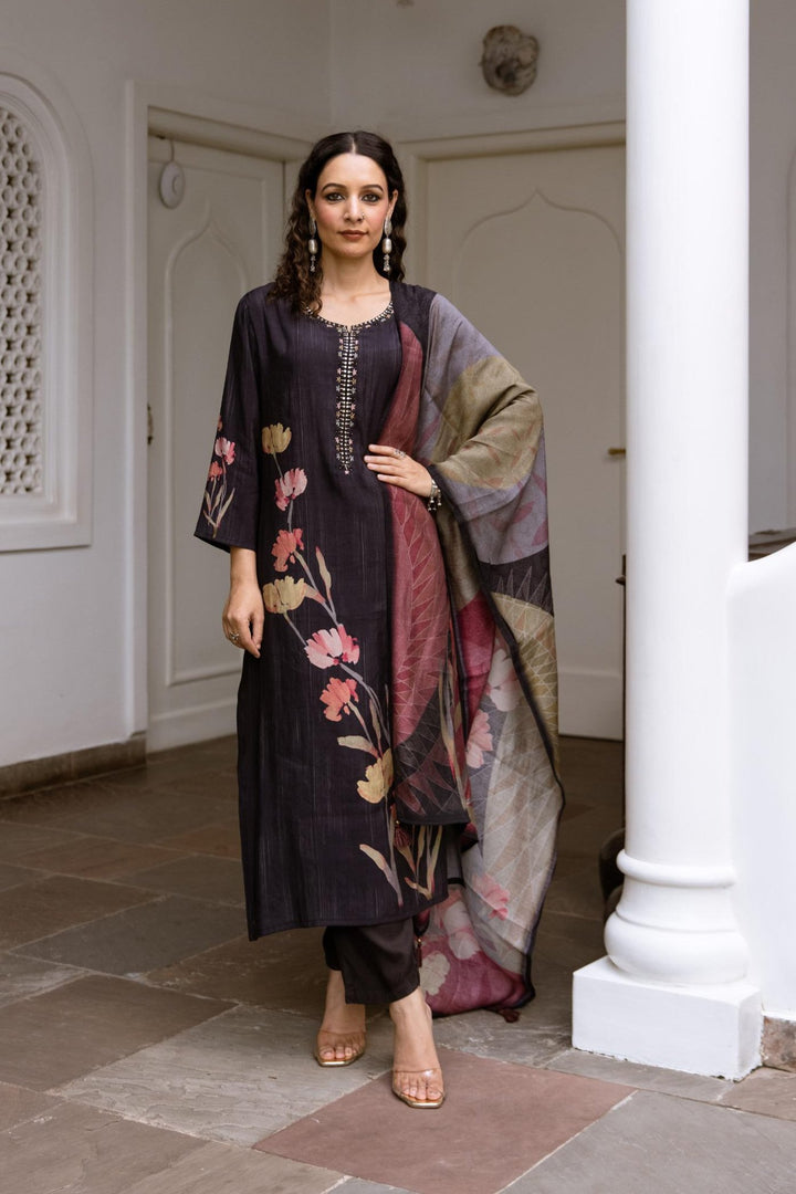 Navdha Onyx Elegant Suit set