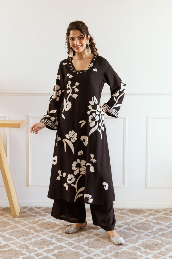 Siya Pitch Printed Kurta Pant Set