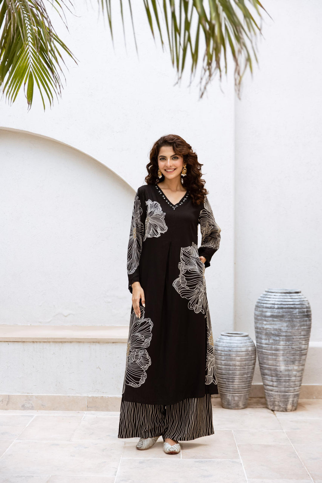 Siya Jet Silver Printed Kurta Pant Set