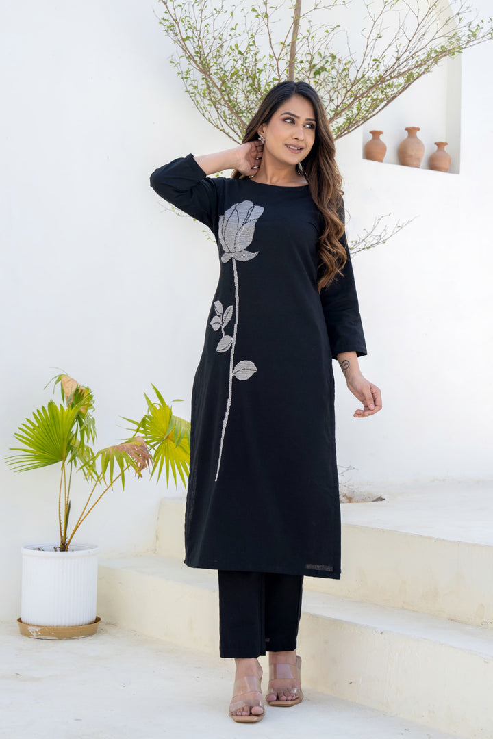 Bodhi Jade Embroidery Cotton Kurta Set