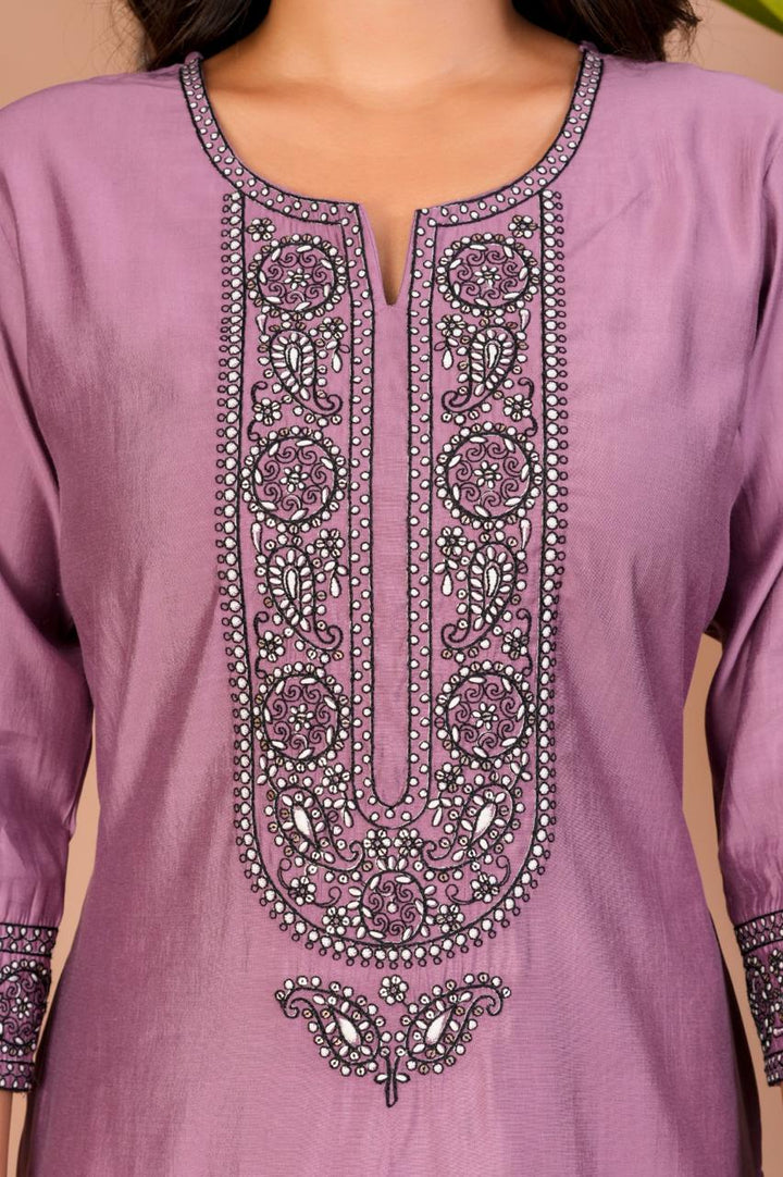 Layla Mellow Embroidered Kurti