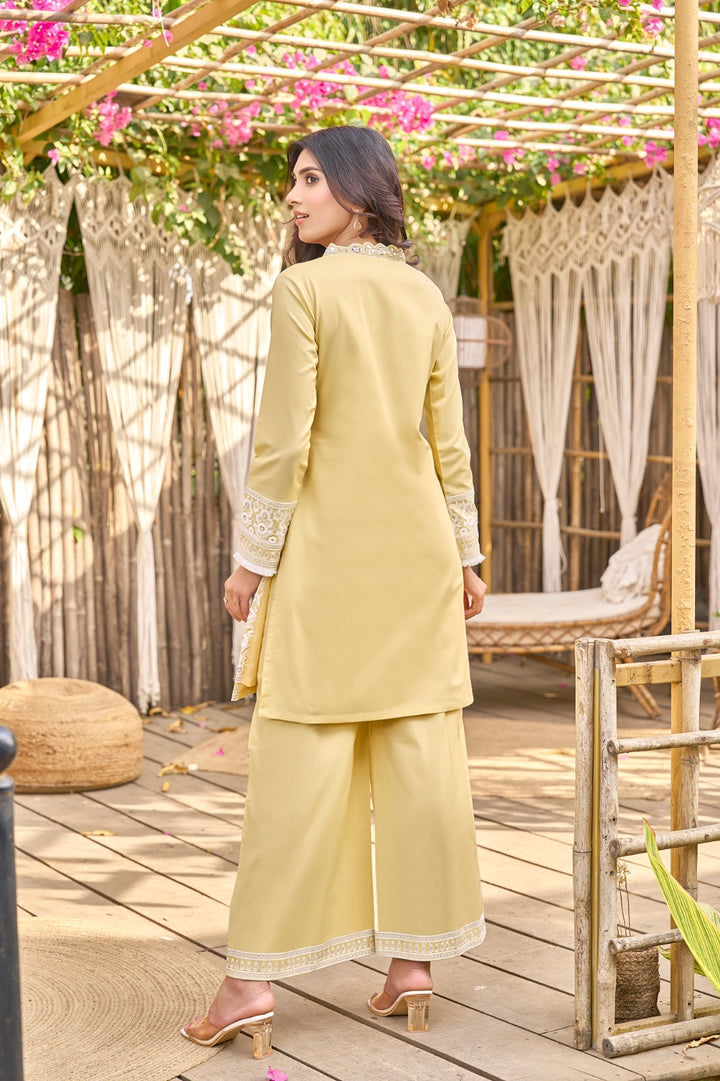 Ayat Amber Embroidered Lawn Co-ord Set